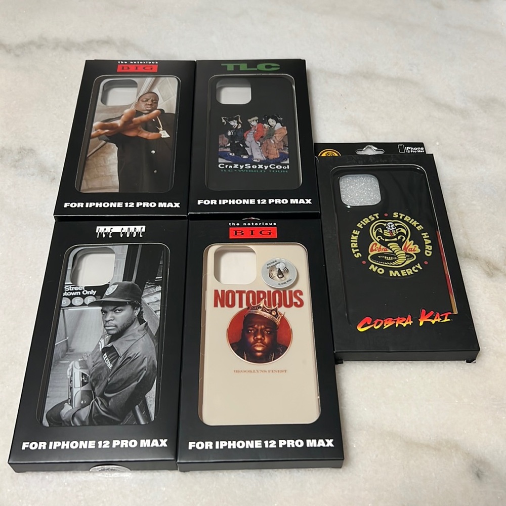 iPhone 12 Pro Max phone case bundle